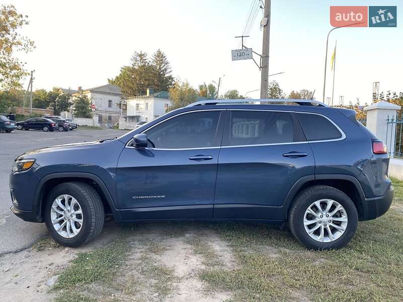 Внедорожник / Кроссовер Jeep Cherokee 2019 в Полтаве