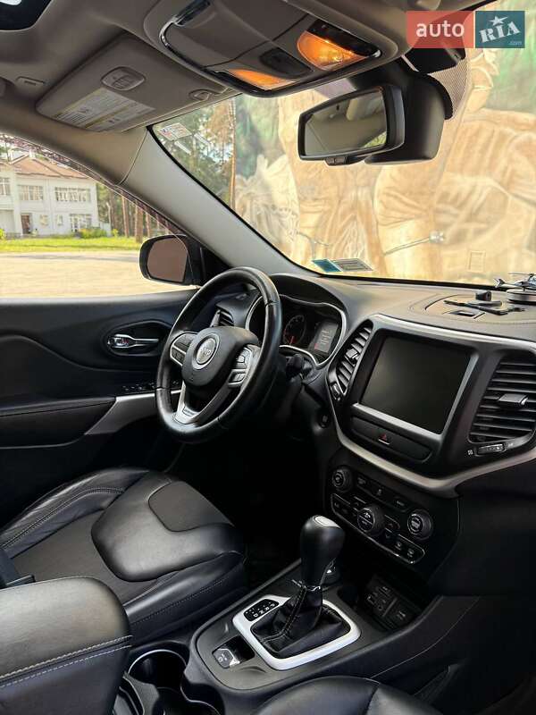 Внедорожник / Кроссовер Jeep Cherokee 2018 в Ахтырке