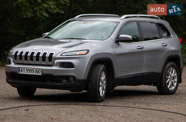 Внедорожник / Кроссовер Jeep Cherokee 2016 в Калуше