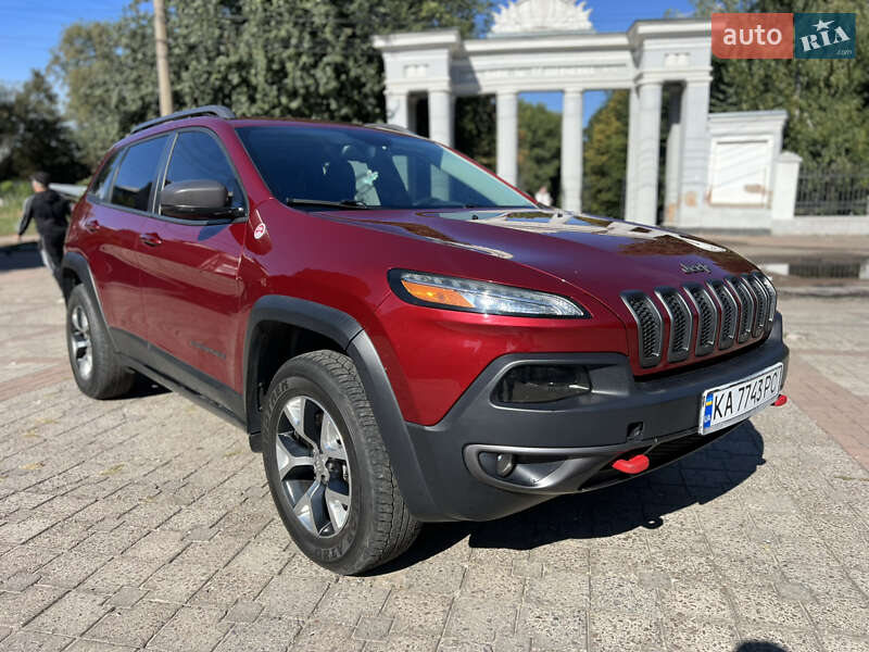 Внедорожник / Кроссовер Jeep Cherokee 2015 в Бердичеве