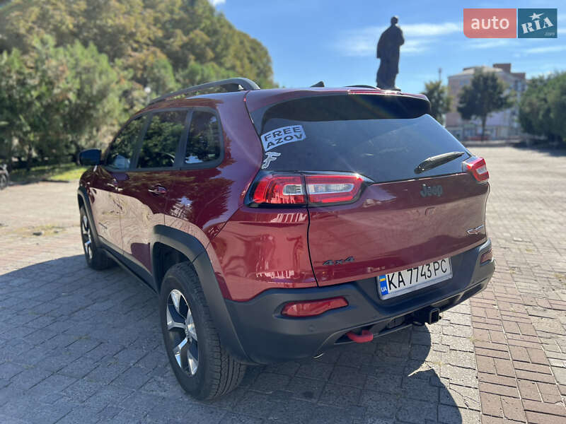 Внедорожник / Кроссовер Jeep Cherokee 2015 в Бердичеве