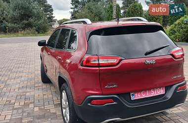 Внедорожник / Кроссовер Jeep Cherokee 2016 в 