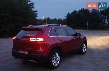Внедорожник / Кроссовер Jeep Cherokee 2016 в 
