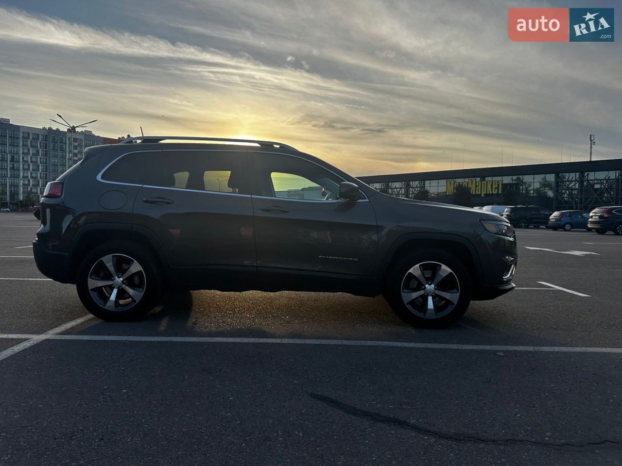 2018 Jeep Cherokee - мініатюра 34