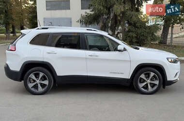 Внедорожник / Кроссовер Jeep Cherokee 2019 в 