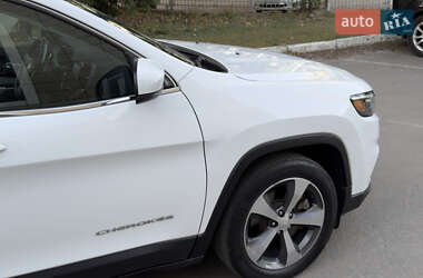 Внедорожник / Кроссовер Jeep Cherokee 2019 в 