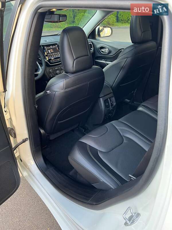 Позашляховик / Кросовер Jeep Cherokee 2018 в Києві