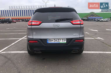 Внедорожник / Кроссовер Jeep Cherokee 2017 в 