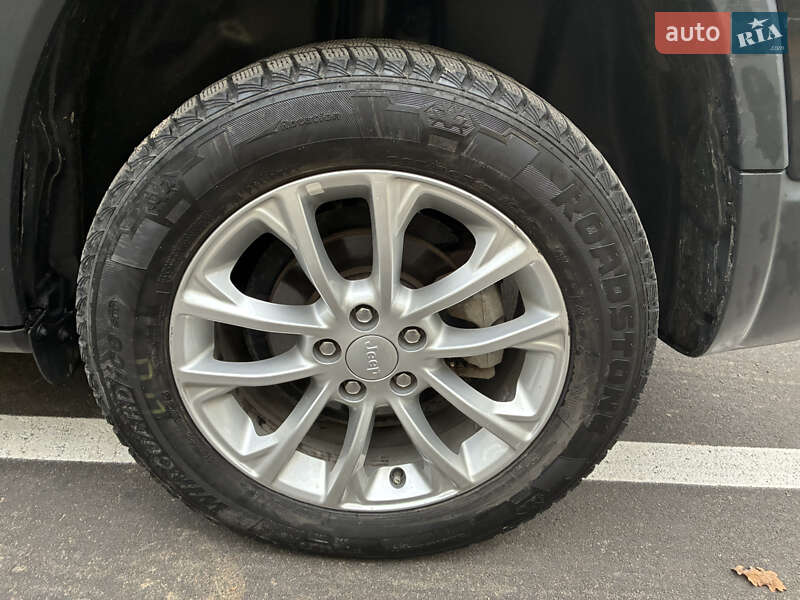 Позашляховик / Кросовер Jeep Cherokee 2018 в Ворзелі фото 9 Позашляховик / Кросовер Jeep Cherokee 2018 в Ворзелі