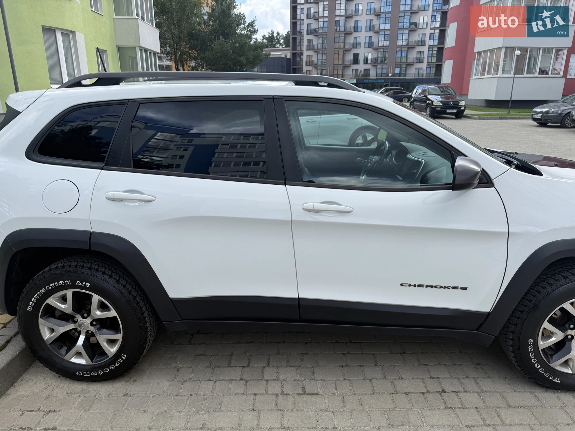 2015 Jeep Cherokee - мініатюра 8