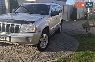 Внедорожник / Кроссовер Jeep Cherokee 2005 в 