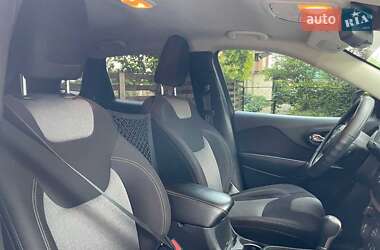 Внедорожник / Кроссовер Jeep Cherokee 2014 в 