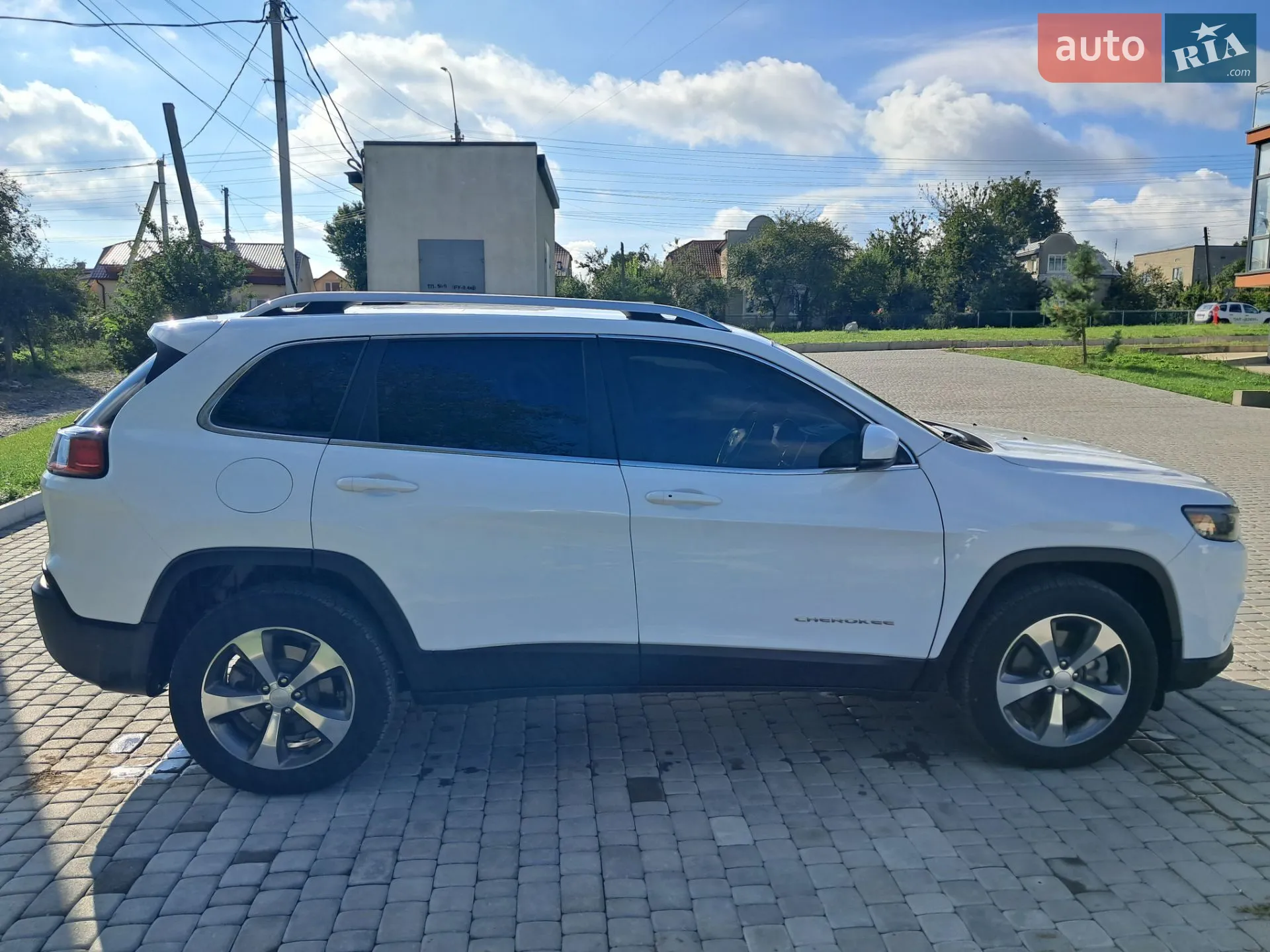 2019 Jeep Cherokee - мініатюра 6