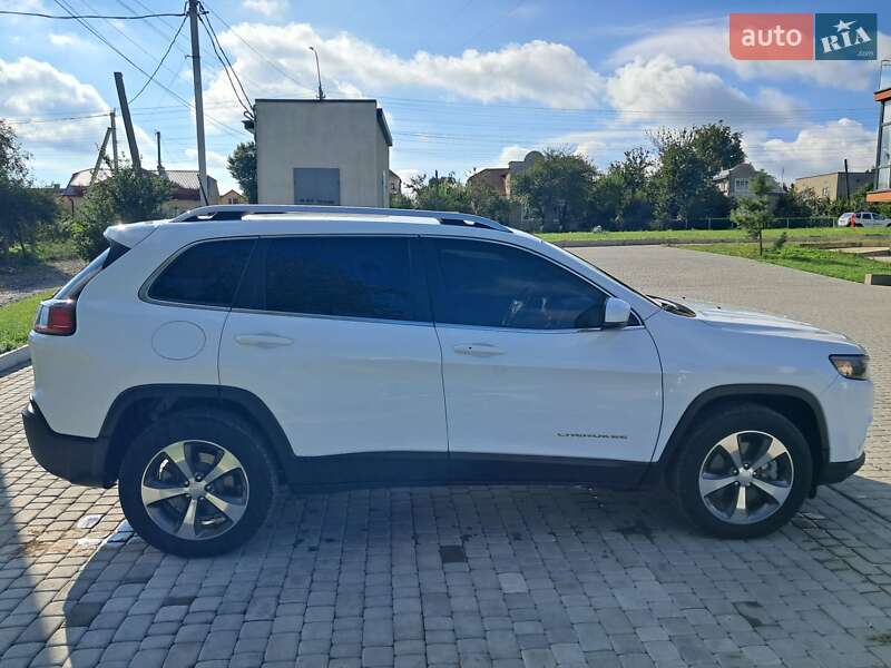 Внедорожник / Кроссовер Jeep Cherokee 2019 в Чорткове