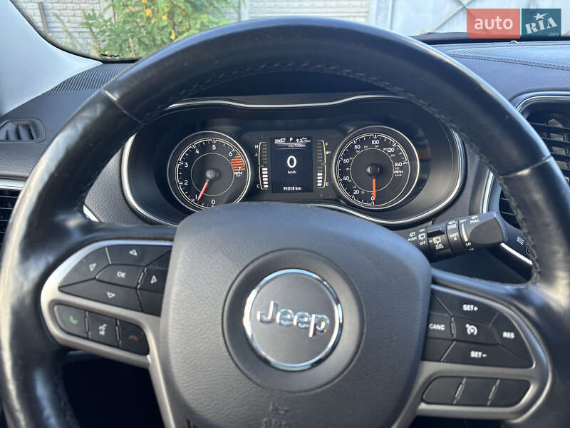 Позашляховик / Кросовер Jeep Cherokee 2019 в Харкові