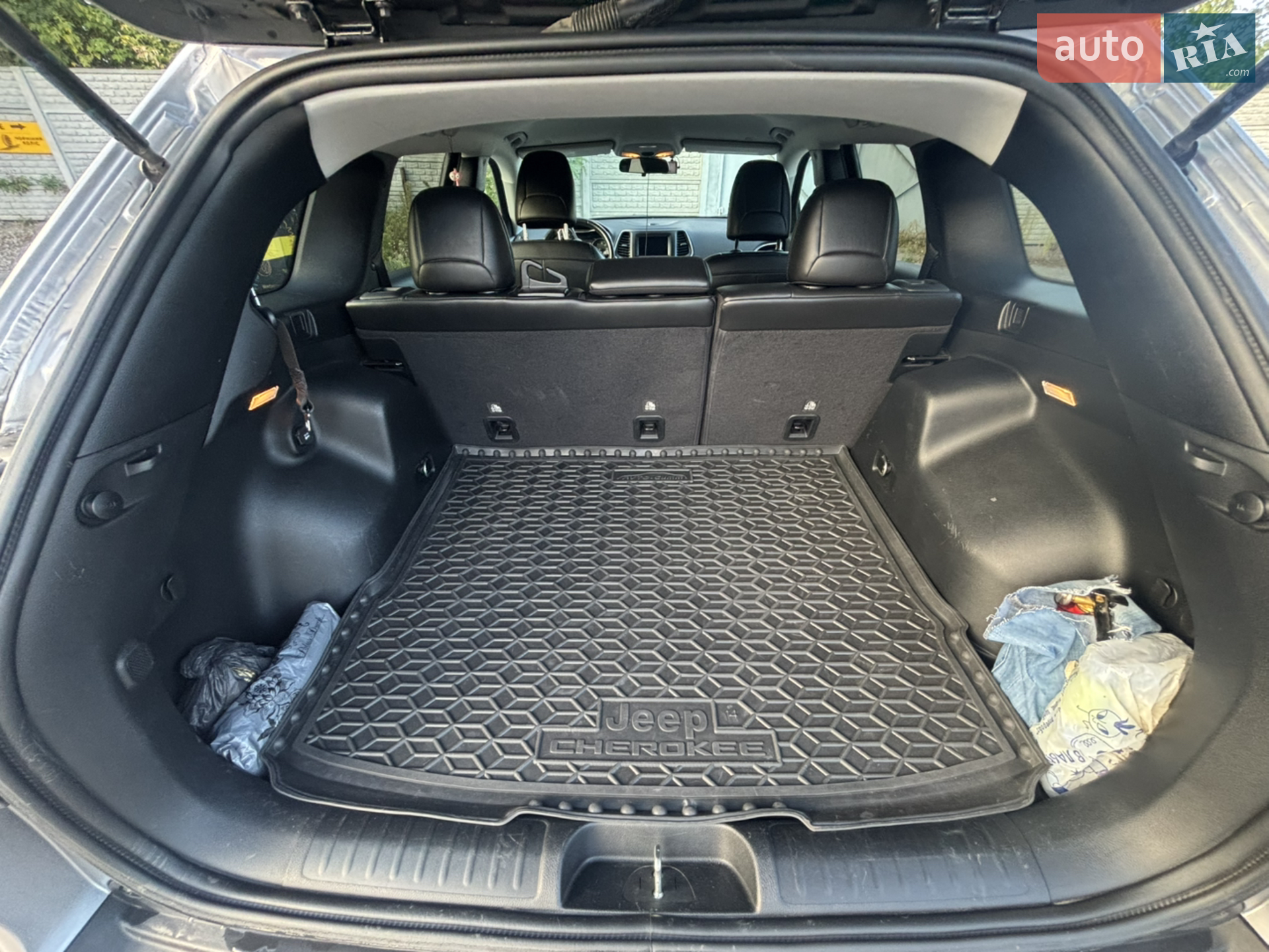 2019 Jeep Cherokee - мініатюра 16