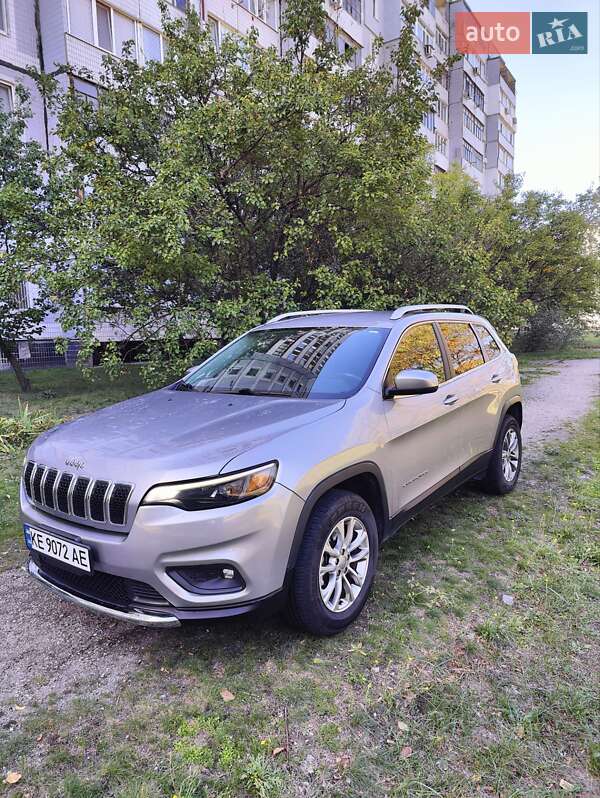Внедорожник / Кроссовер Jeep Cherokee 2018 в Каменском