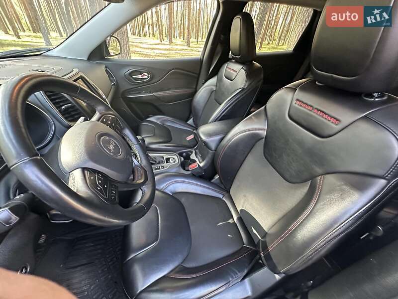 Внедорожник / Кроссовер Jeep Cherokee 2020 в Сумах
