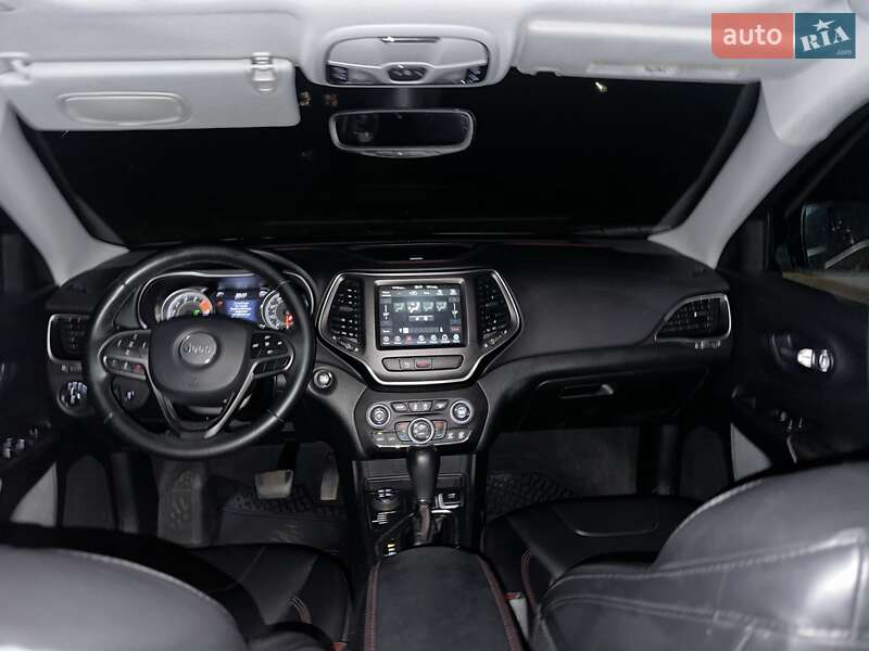 Внедорожник / Кроссовер Jeep Cherokee 2020 в Сумах