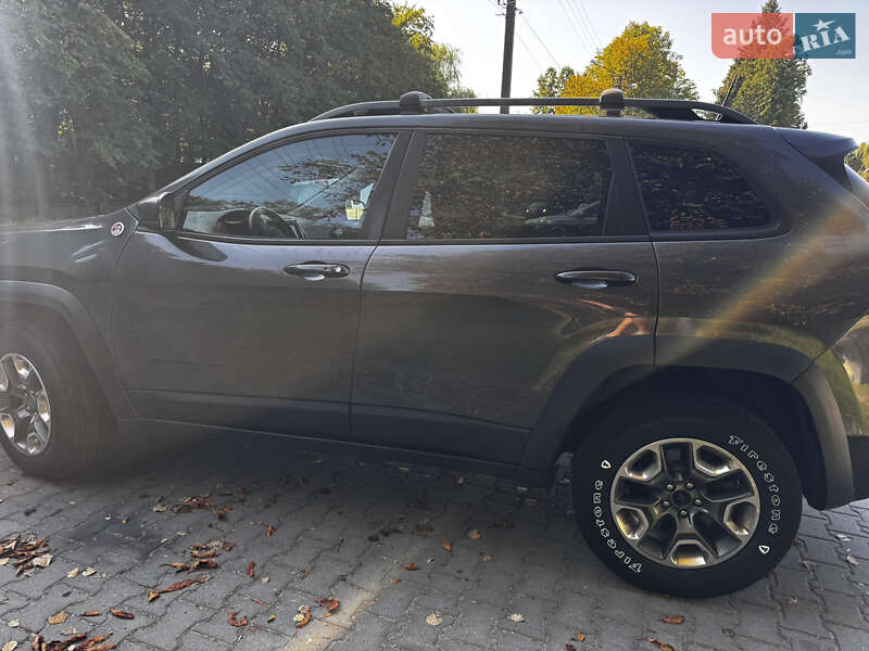 Позашляховик / Кросовер Jeep Cherokee 2018 в Львові