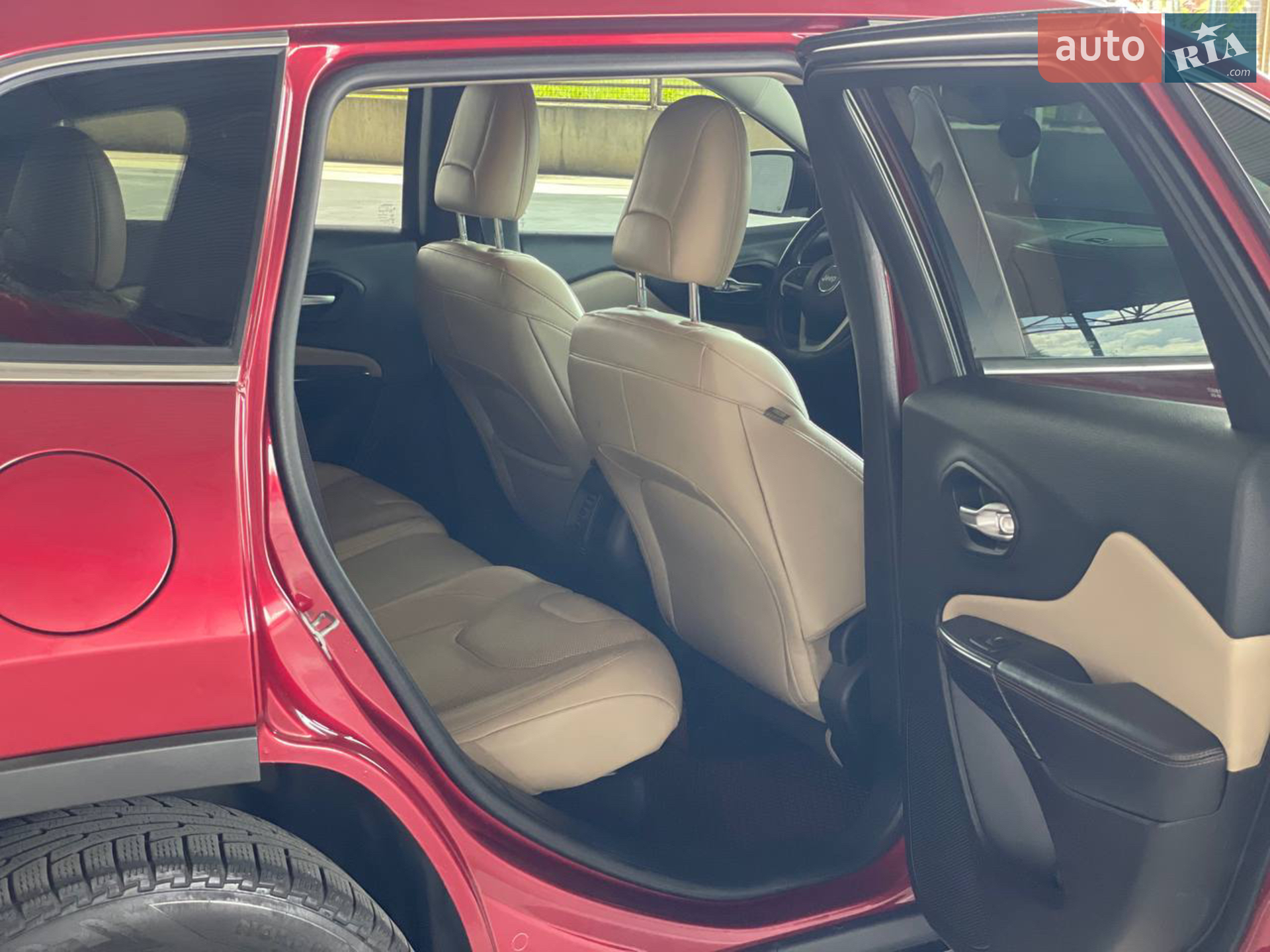2014 Jeep Cherokee - мініатюра 15