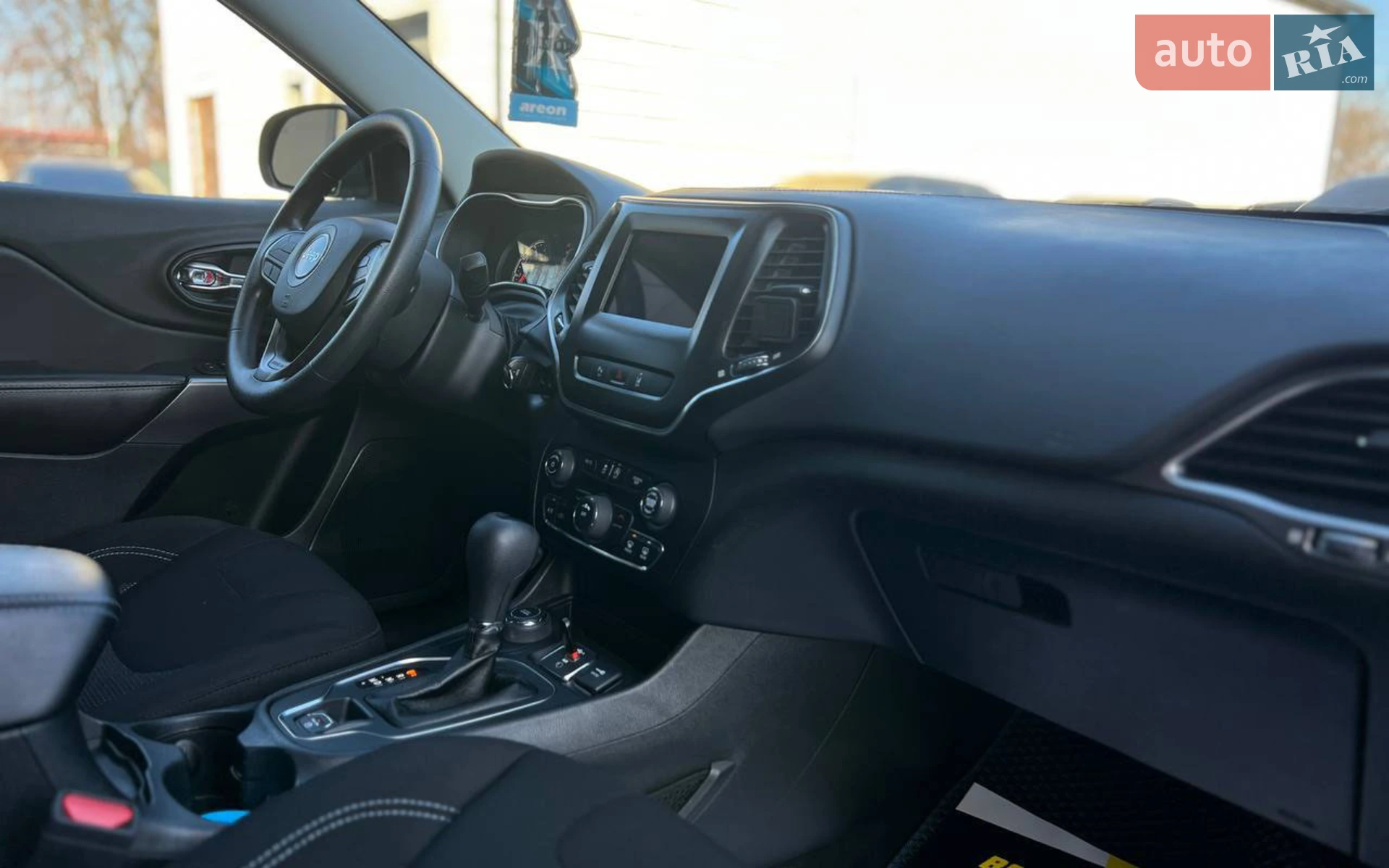 2021 Jeep Cherokee - мініатюра 21