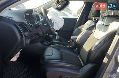 Позашляховик / Кросовер Jeep Cherokee 2019 в  фото 10 Позашляховик / Кросовер Jeep Cherokee 2019 в