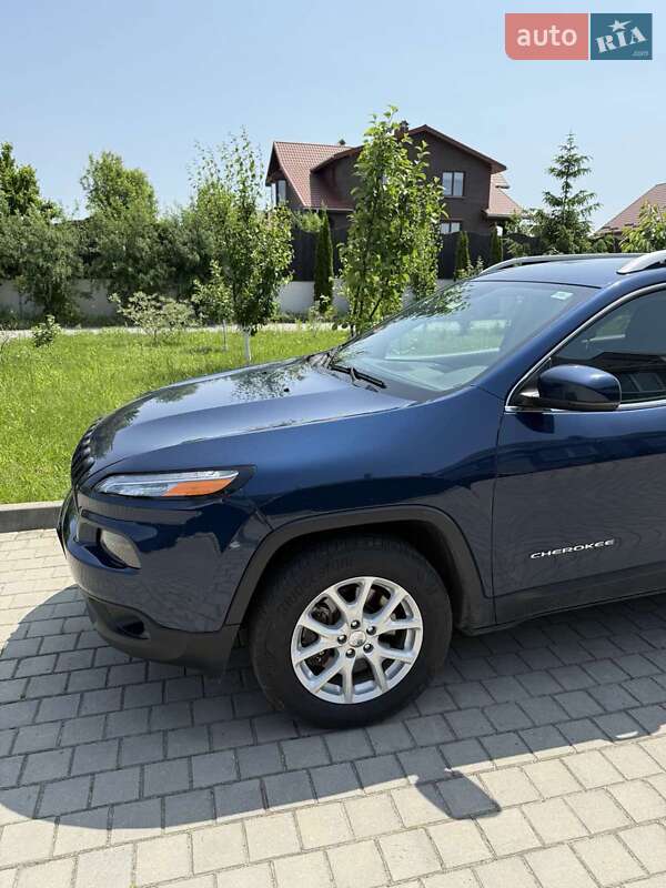 Внедорожник / Кроссовер Jeep Cherokee 2017 в Львове