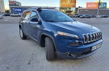 Внедорожник / Кроссовер Jeep Cherokee 2017 в Киеве