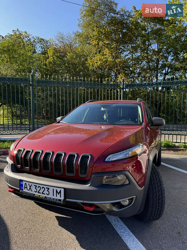 Внедорожник / Кроссовер Jeep Cherokee 2016 в Харькове