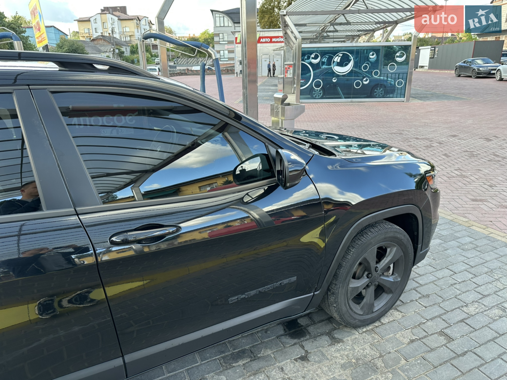 2019 Jeep Cherokee - мініатюра 11