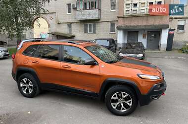Внедорожник / Кроссовер Jeep Cherokee 2014 в 