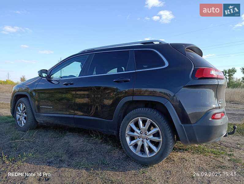 Позашляховик / Кросовер Jeep Cherokee 2015 в Васильківці