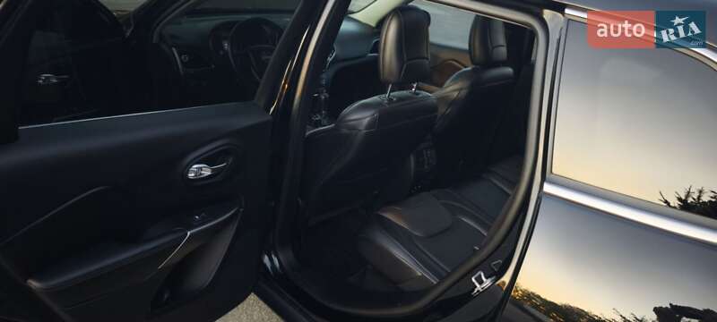 Позашляховик / Кросовер Jeep Cherokee 2018 в Харкові