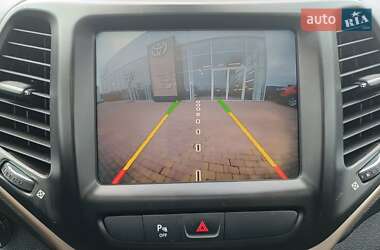 Внедорожник / Кроссовер Jeep Cherokee 2016 в 