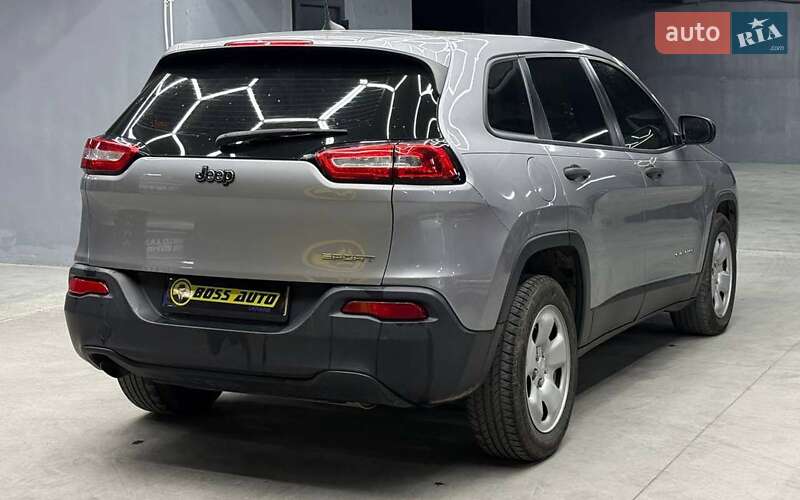 Внедорожник / Кроссовер Jeep Cherokee 2017 в Черновцах