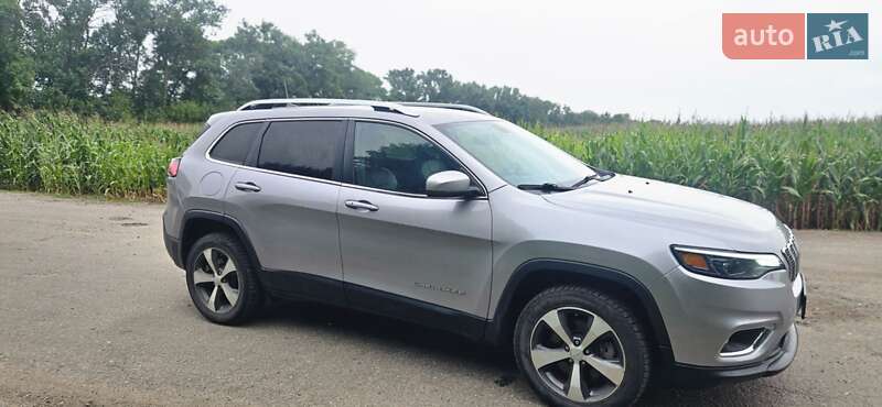 Внедорожник / Кроссовер Jeep Cherokee 2020 в Сумах