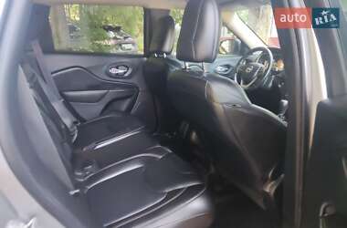 Позашляховик / Кросовер Jeep Cherokee 2016 в Чернігові