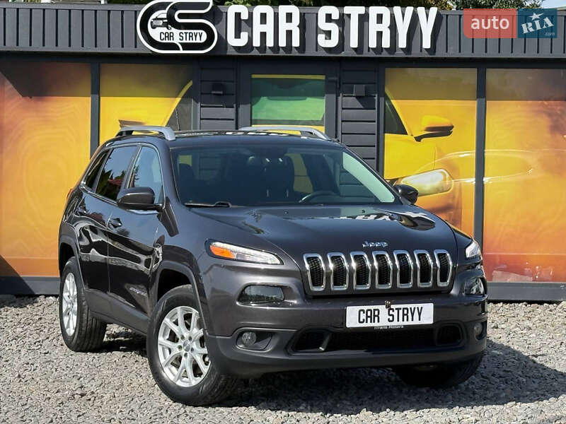 Внедорожник / Кроссовер Jeep Cherokee 2014 в Стрые