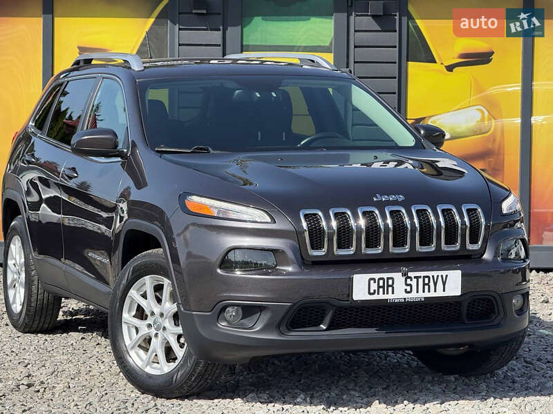 Внедорожник / Кроссовер Jeep Cherokee 2014 в Стрые