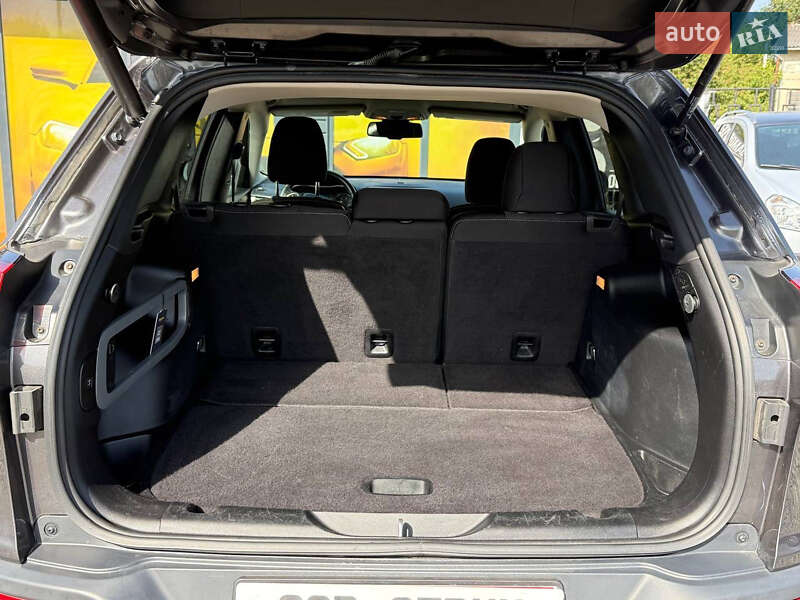 Внедорожник / Кроссовер Jeep Cherokee 2014 в Стрые