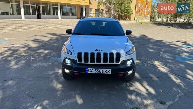 Внедорожник / Кроссовер Jeep Cherokee 2014 в Вознесенске