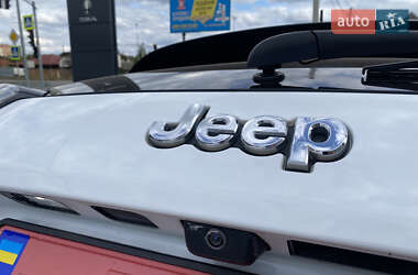 Внедорожник / Кроссовер Jeep Cherokee 2018 в 