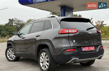 Внедорожник / Кроссовер Jeep Cherokee 2014 в 