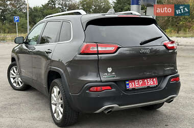 Внедорожник / Кроссовер Jeep Cherokee 2014 в 