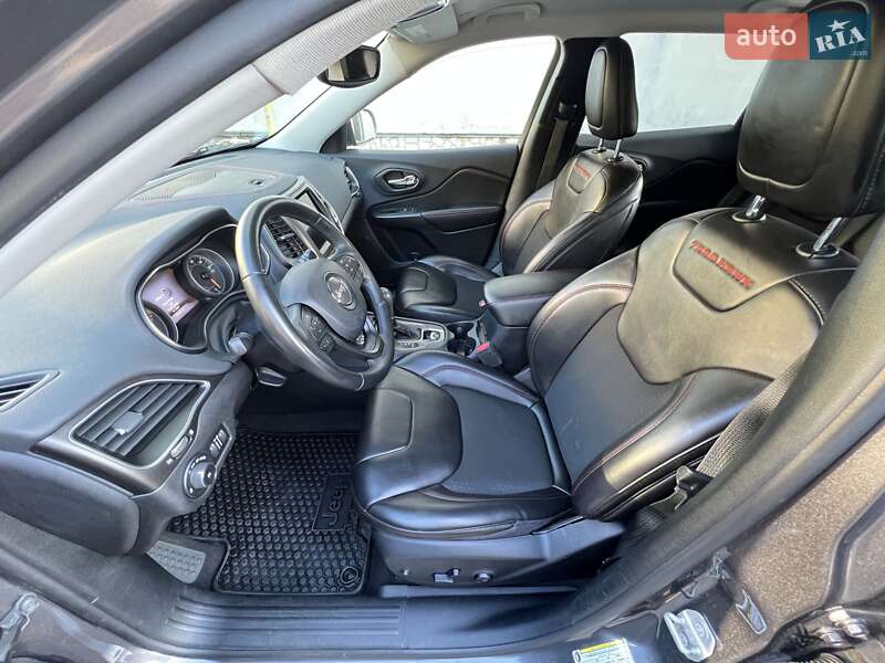 Позашляховик / Кросовер Jeep Cherokee 2019 в Хмельницькому фото 18 Позашляховик / Кросовер Jeep Cherokee 2019 в Хмельницькому