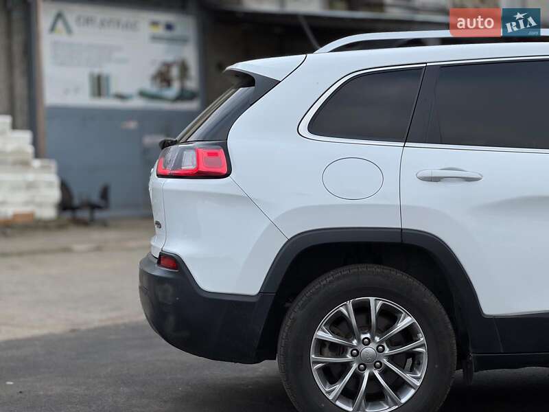 Внедорожник / Кроссовер Jeep Cherokee 2018 в Киеве фото 12 Внедорожник / Кроссовер Jeep Cherokee 2018 в Киеве