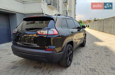 Внедорожник / Кроссовер Jeep Cherokee 2019 в 