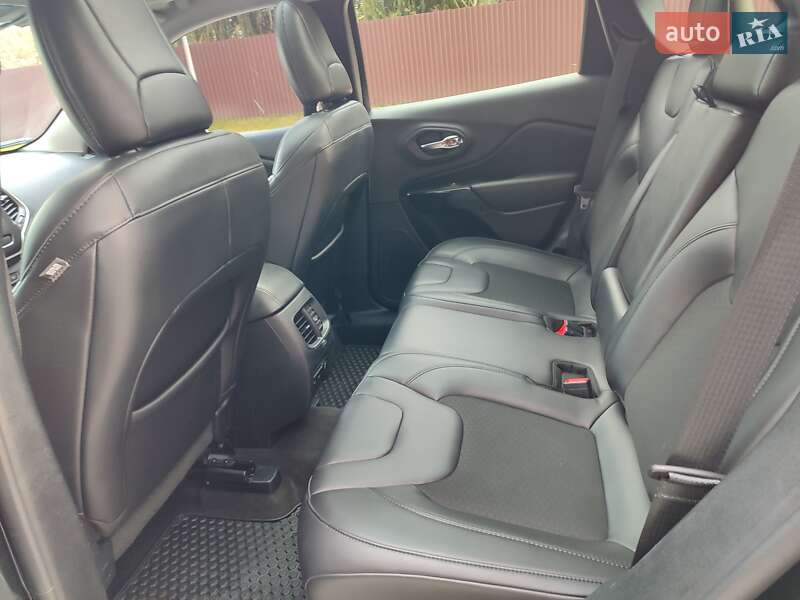 Внедорожник / Кроссовер Jeep Cherokee 2019 в Ивано-Франковске фото 29 Внедорожник / Кроссовер Jeep Cherokee 2019 в Ивано-Франковске