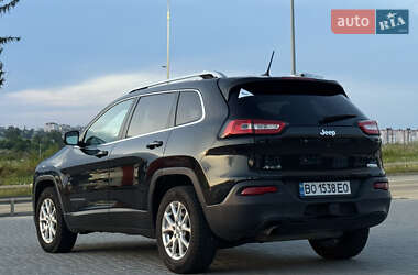 Позашляховик / Кросовер Jeep Cherokee 2015 в 